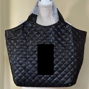 Large quilted tote icare style